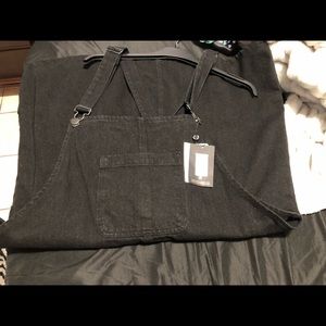 Black denim overalls (BRAND NEW WITH TAG)